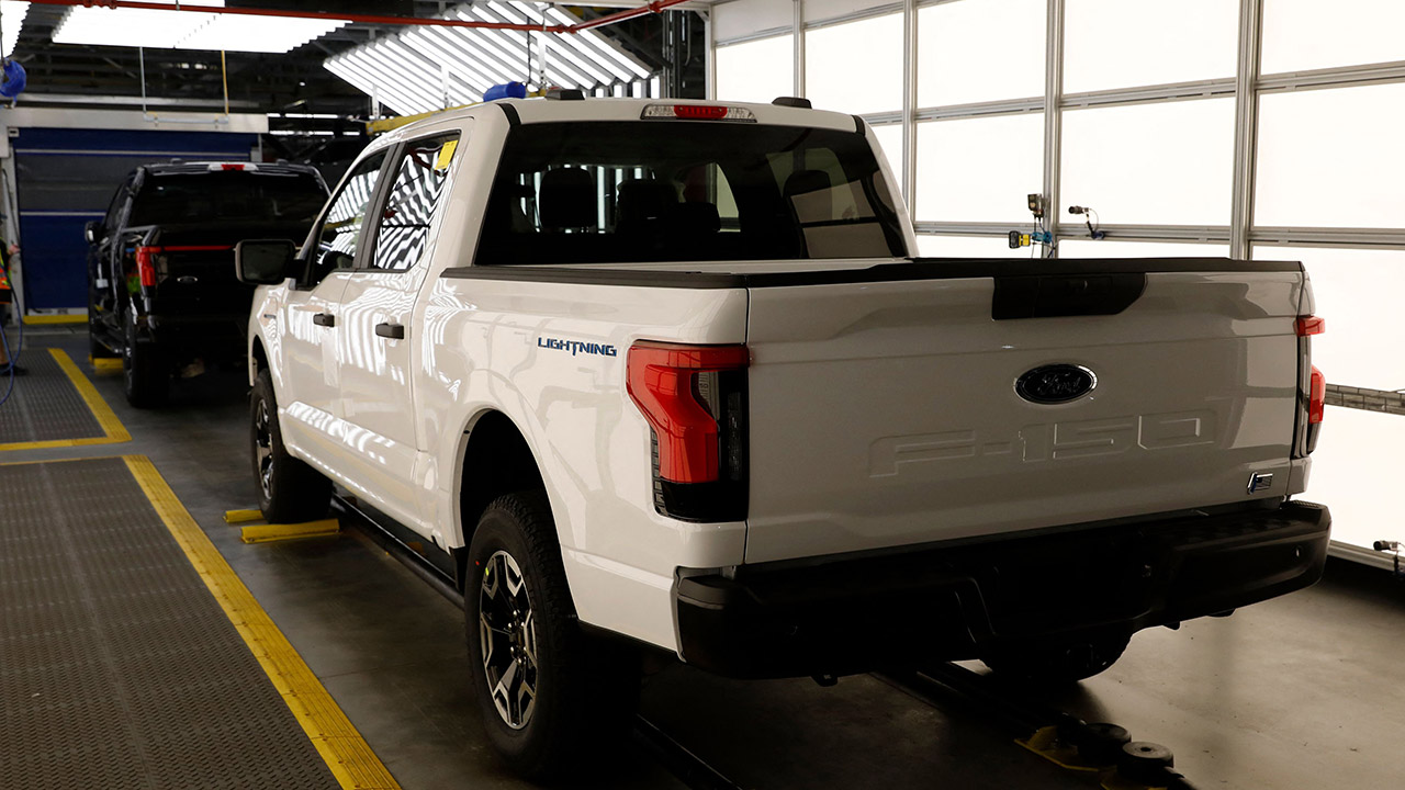 Fox News Digital Automotive Editor Gary Gastelu discusses Ford's redesigned trucks for 2023.