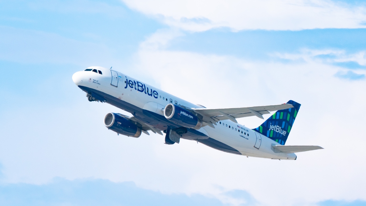 JetBlue Unveils Aircraft Dedicated to the Jets