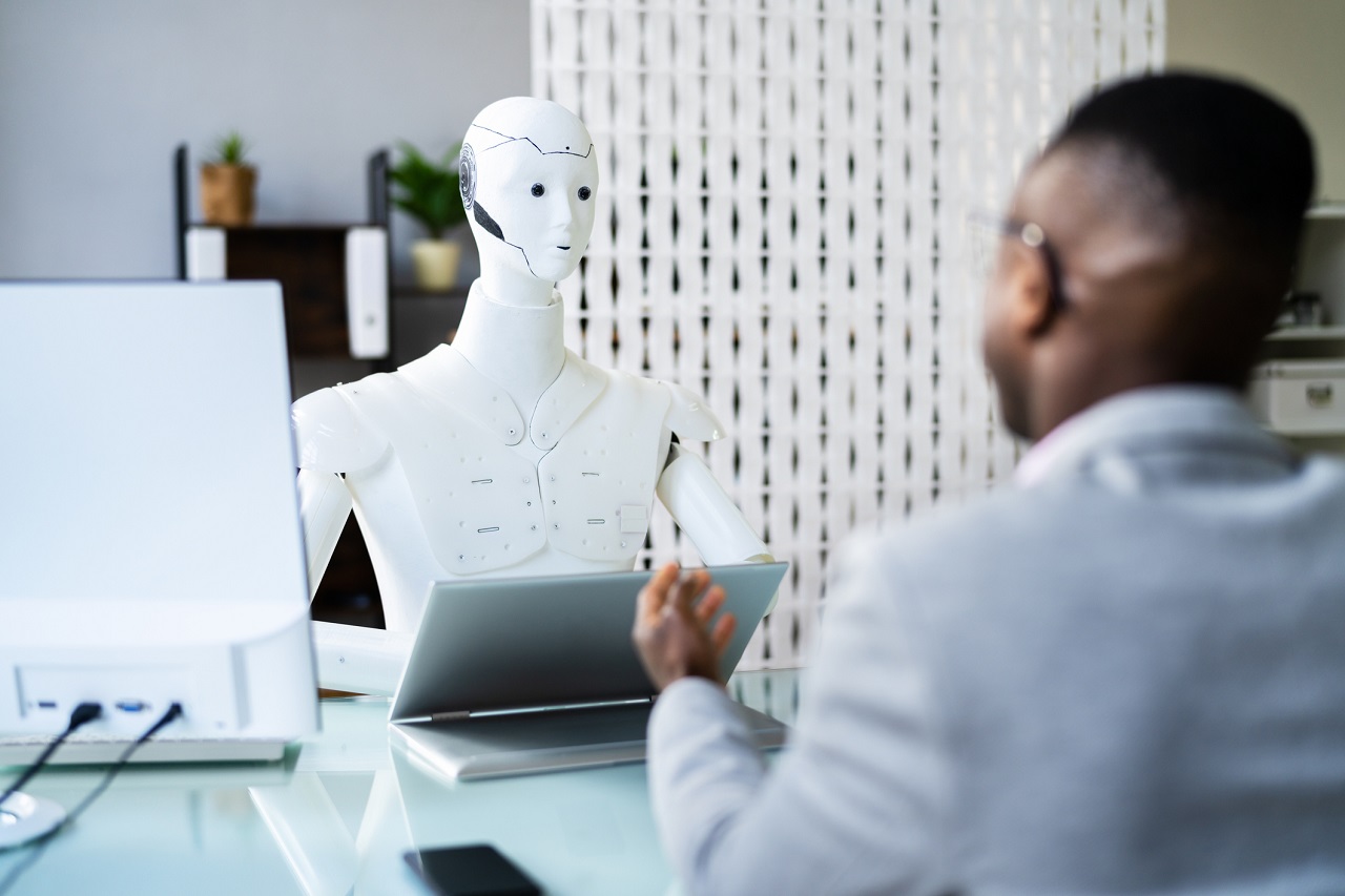 FOX Business' Lydia Hu reports on workforce worries growing as more office tasks can be performed through artificial intelligence and automation.
