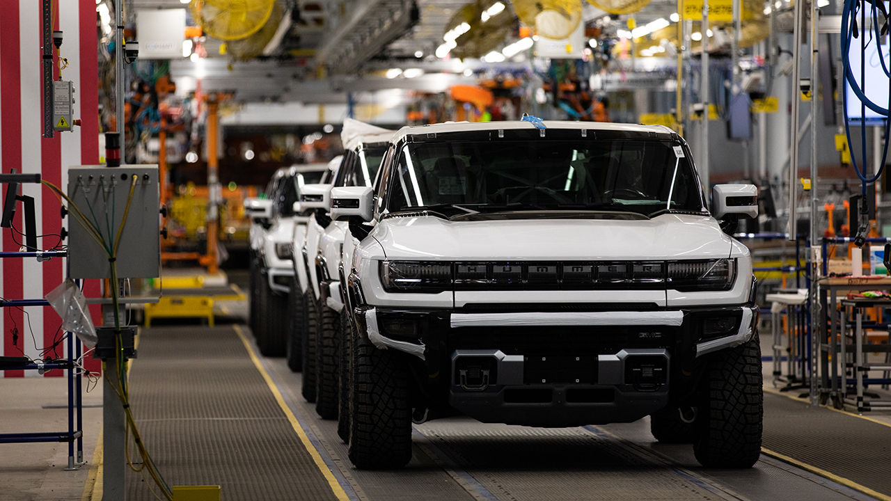 General Motors CEO Mary Barra discusses several topics surrounding the automaker, including plans to integrate artificial intelligence into vehicles and a new autonomous vehicle.