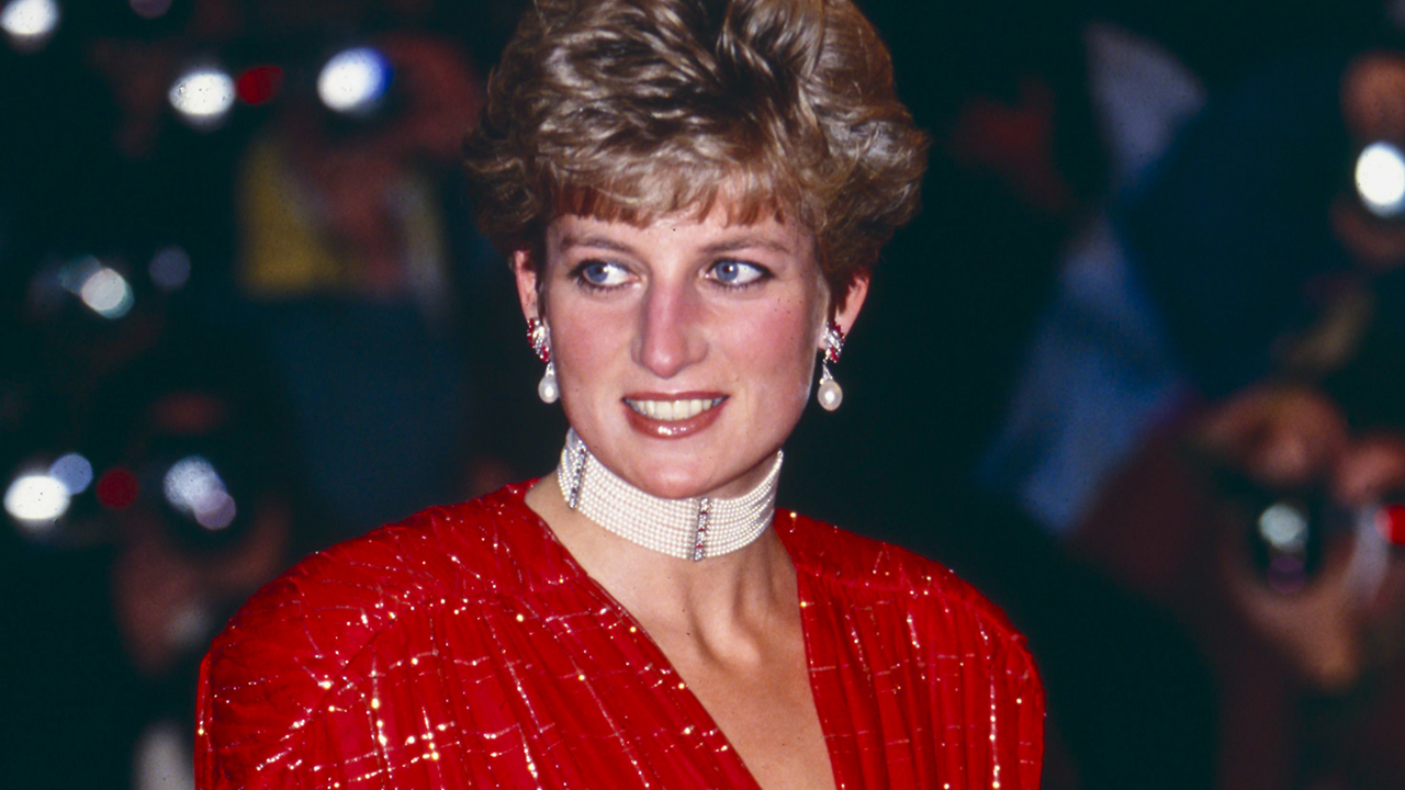 Princess Diana gowns on auction.