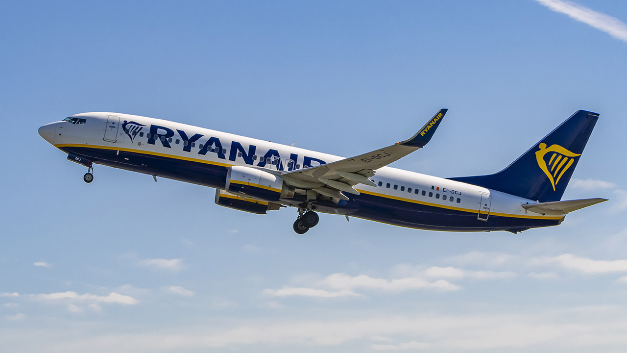 Boeing lands massive Max 10 jet order from Ryanair | Fox Business