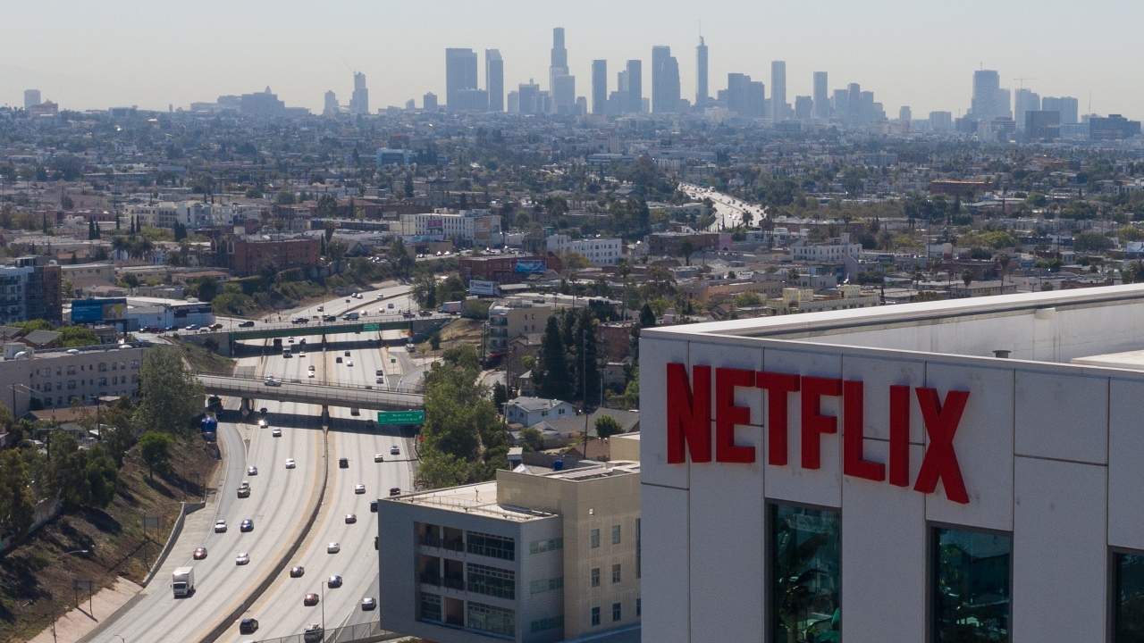 A First Look At The Impact of Netflix's Password Sharing Crackdown -  Antenna Blog