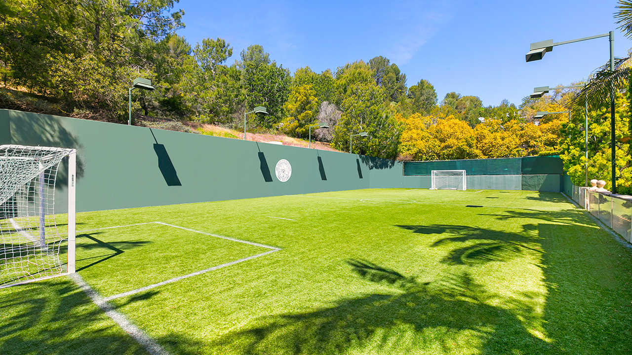 Rocker Rod Stewart Lists European-Style L.A. Home For $70 Million