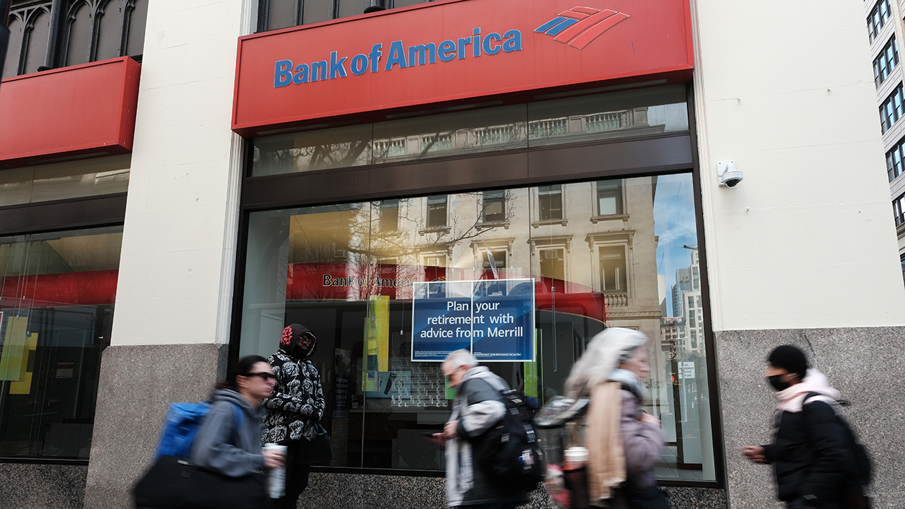 Customers at major US banks hit with deposit delays