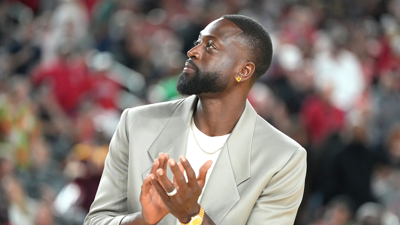 Dwyane Wade becomes first Marquette player inducted into Hall of Fame