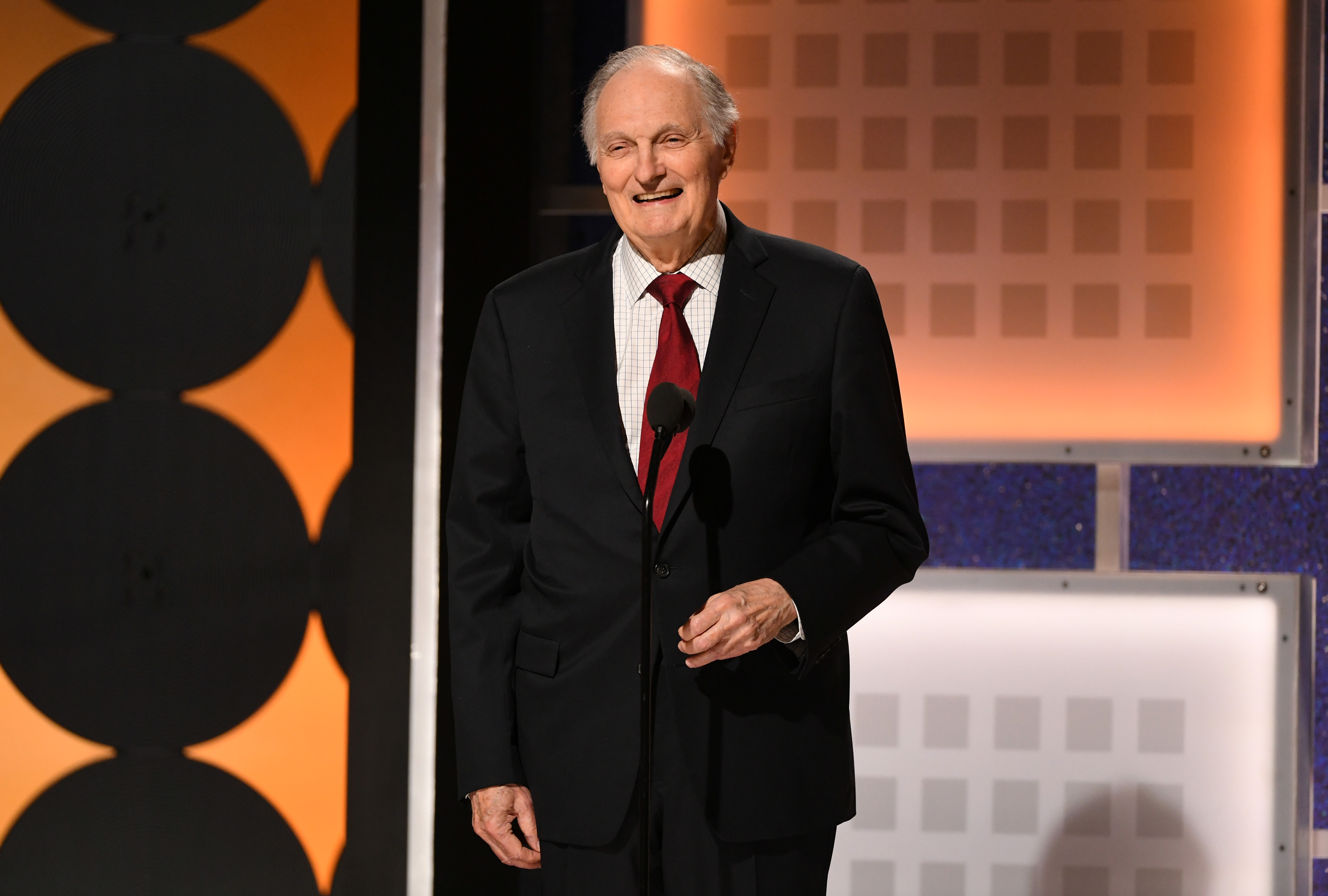 Alan Alda kept his boots and dog tags from 'M*A*S*H' for 40 years. Now  he'll offer them at auction