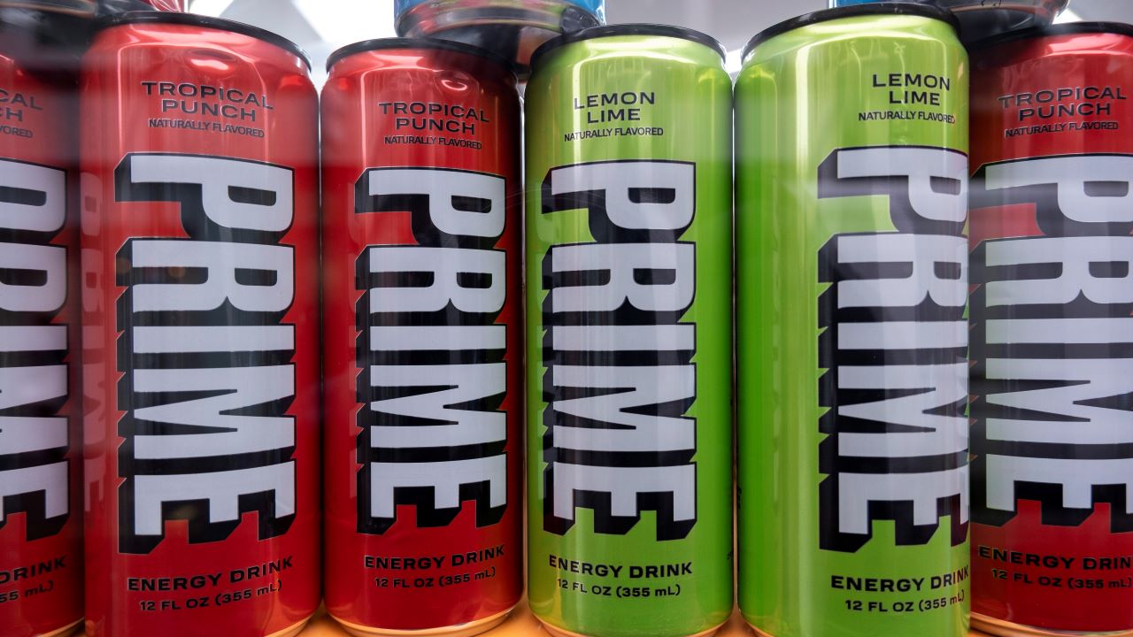 Schumer asks FDA to investigate Logan Paul's energy drink PRIME, which has  the caffeine of 6 Coke cans - CBS New York