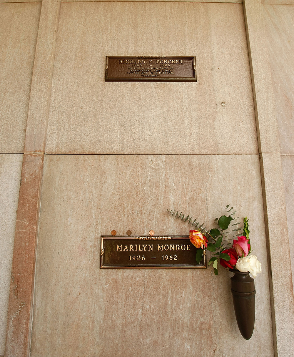 Los Angeles burial crypt near Marilyn Monroe, Hugh Hefner on sale for $2  million