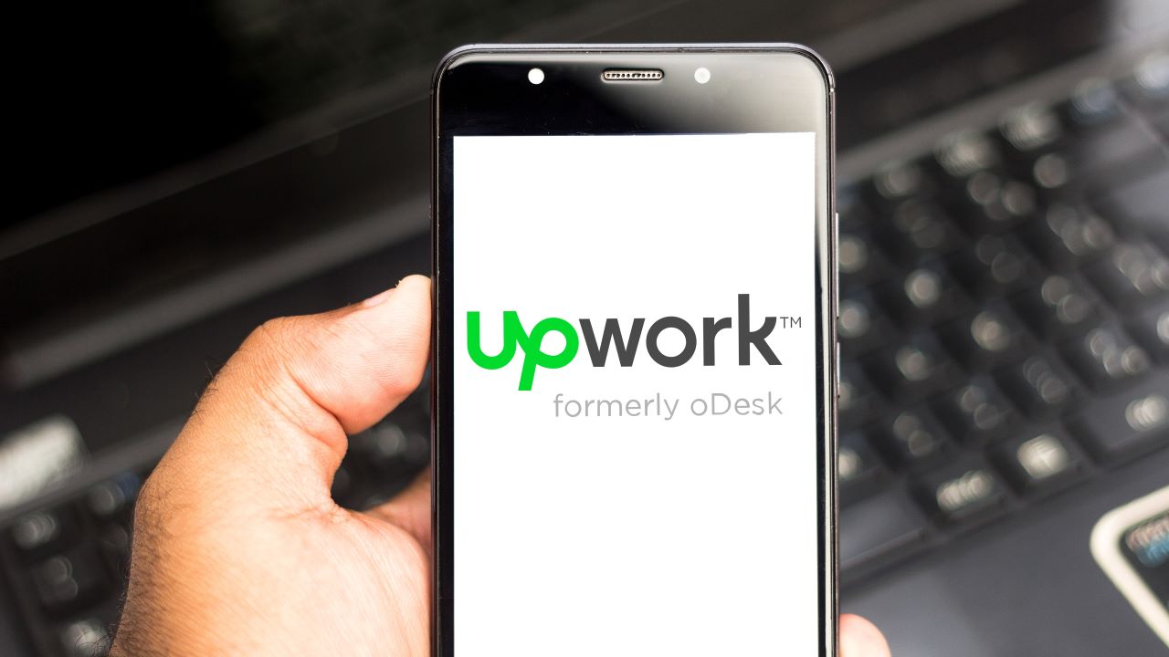 Upwork Adds AI Capabilities, Educational Content to Platform - HCM  Technology Report