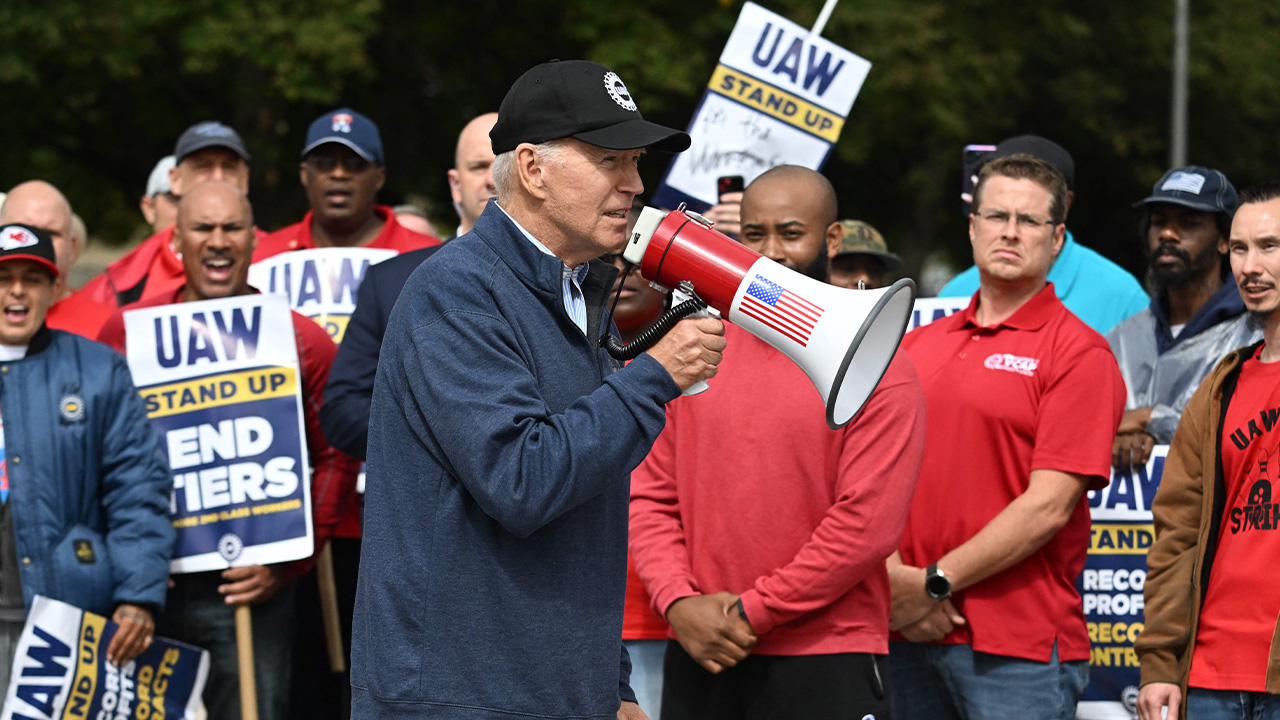 Biden to meet with UAW president, tout Stellantis plant reopening