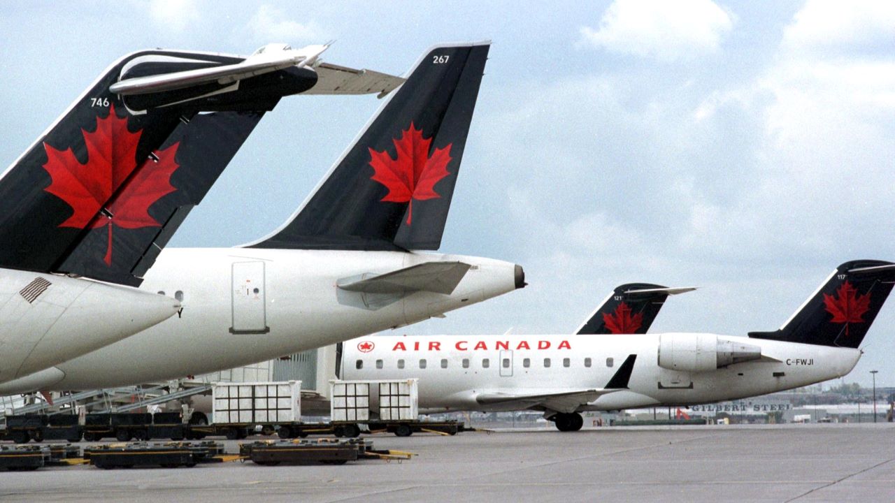 Air Canada Passengers Kicked Off Plane for Refusing Puke-Covered Seats