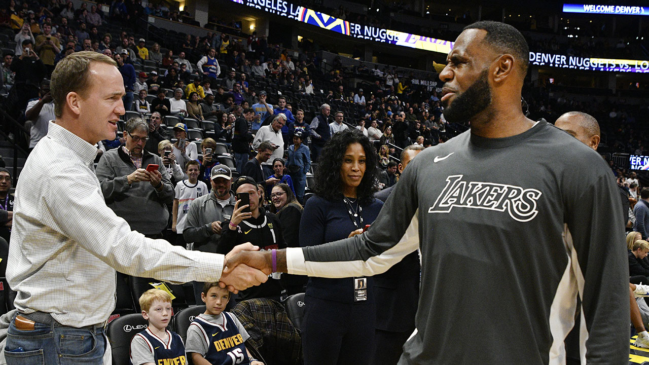 LeBron James, Peyton Manning & Obamas Team With Netflix For NBA