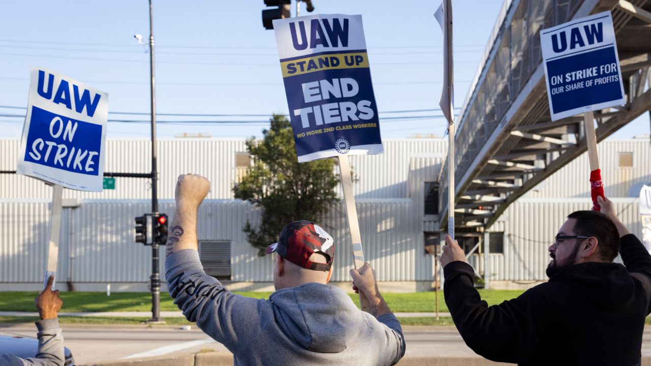Automotive News executive editor Jamie Butters discusses the expansion of the UAW strikes and its impact on car buyers.
