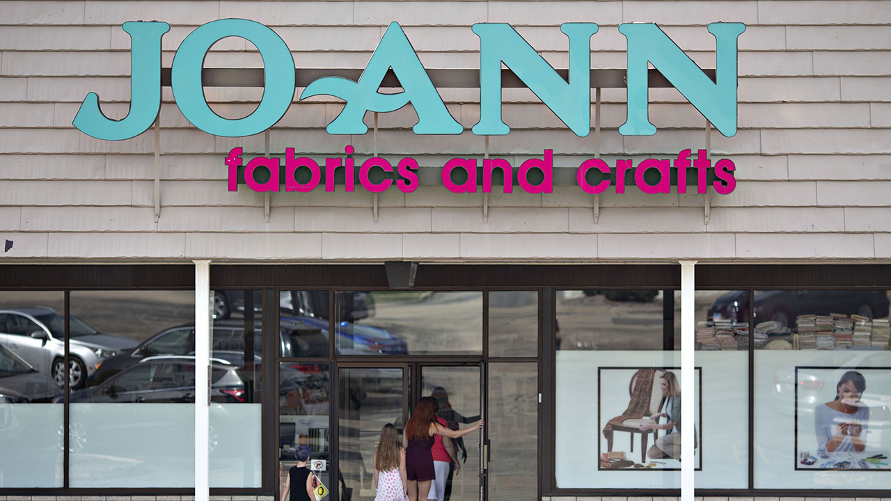 ABC7 Eyewitness News on X: Joann, the 81-year-old fabric and