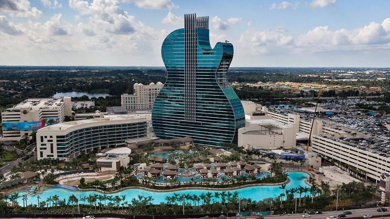 日本未発売Hard Rock Hotel Las Vegas ライセンスプレート Hard Rock Las Vegas | Opens Early 4Q 2027