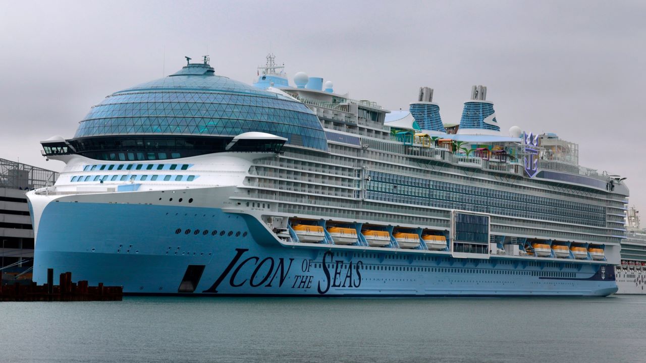 Icon of the Seas crew member allegedly stabbed co-worker before jumping overboard world's largest cruise liner