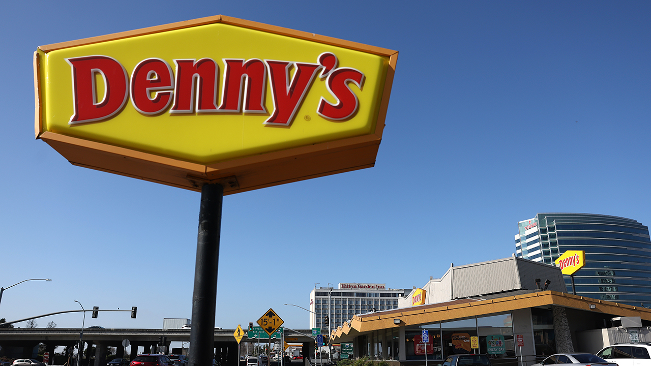 Denny’s to close 150 restaurant locations