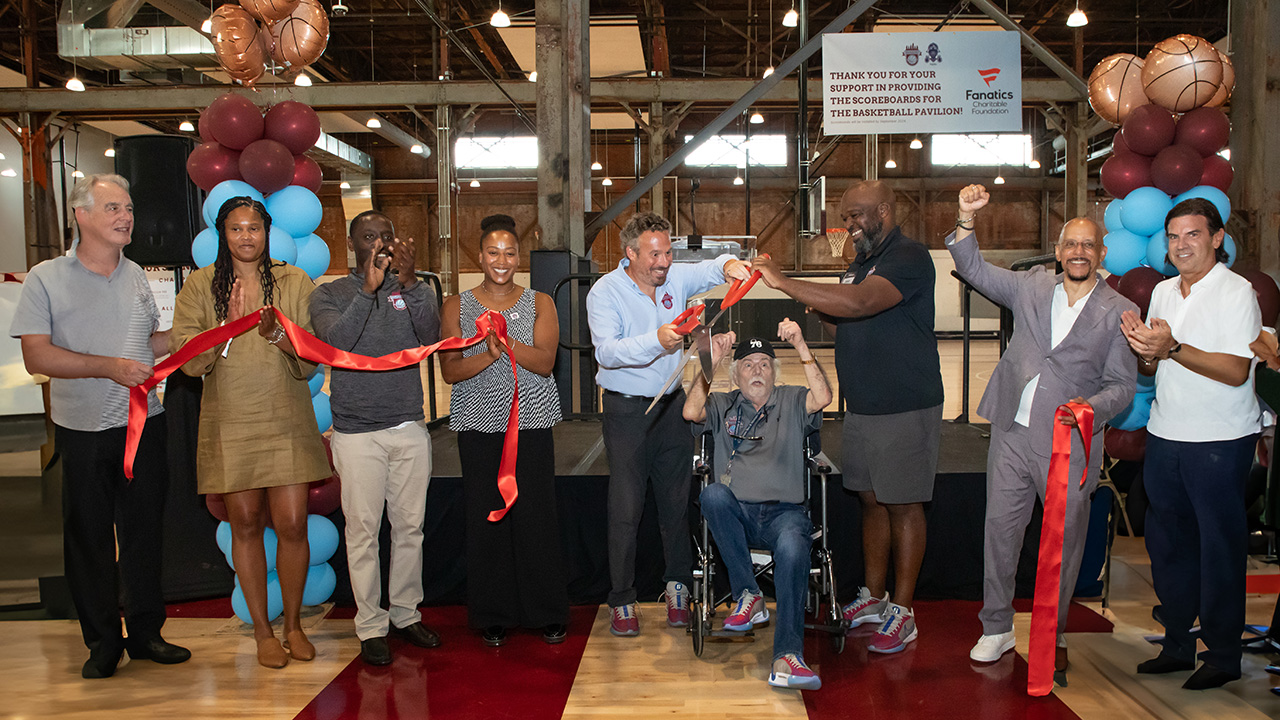 Philadelphia Youth Basketball impacting next generation, building community at Alan Horwitz 'Sixth Man' Center