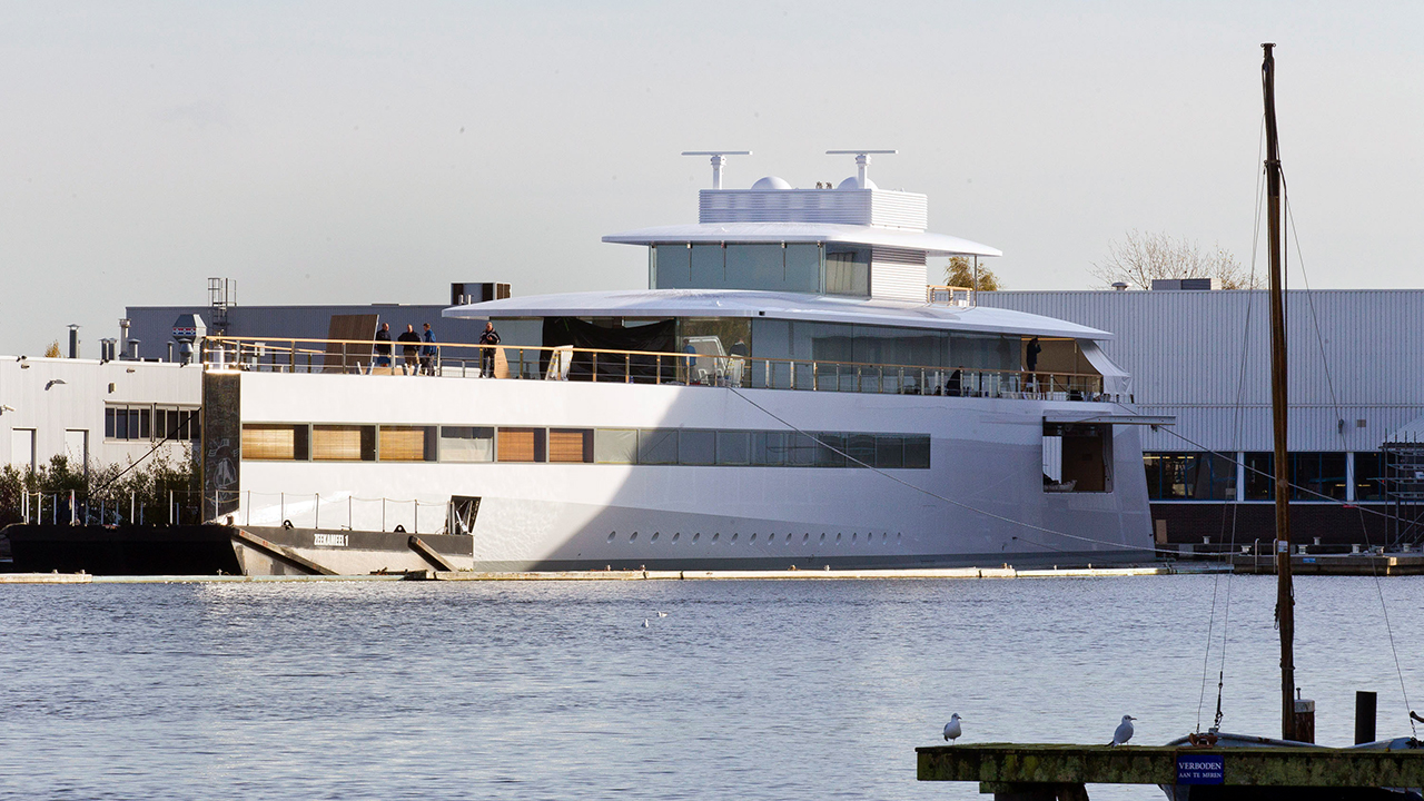 Steve Jobs' yacht collided with another yacht off the coast of Italy