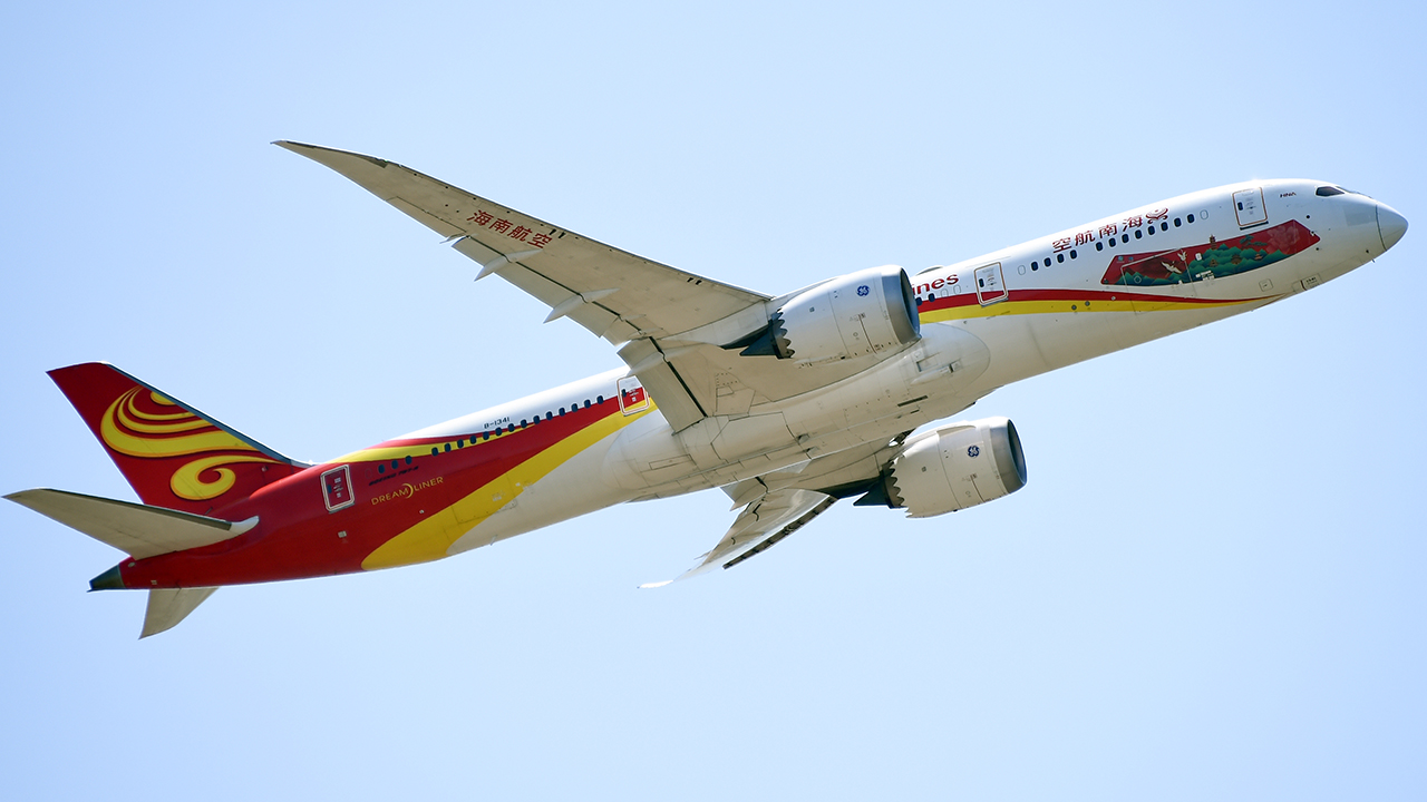 hainan-airlines-boeing-jet.jpg