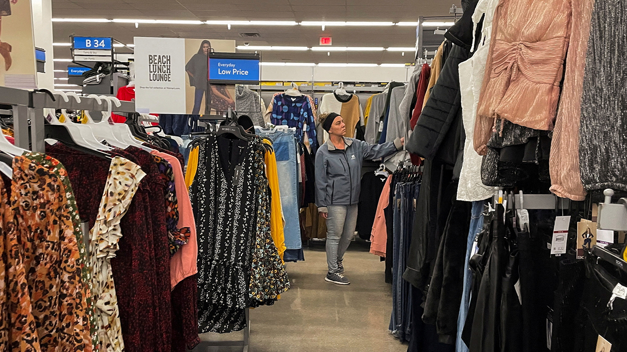 Walmart says some price increases are possible in tariff ‘uncertainty,’ e-commerce sales grow