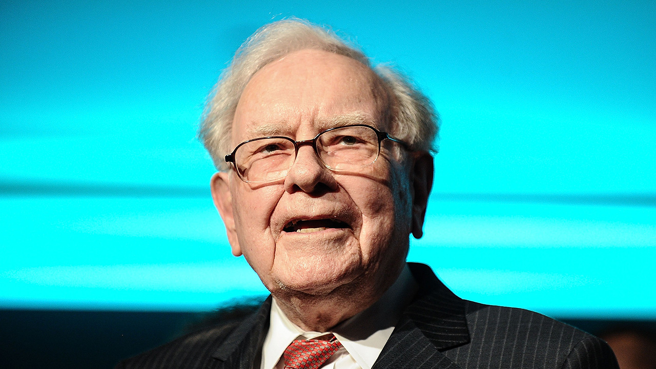 Warren Buffett to step down as CEO of Berkshire Hathaway by end of the year