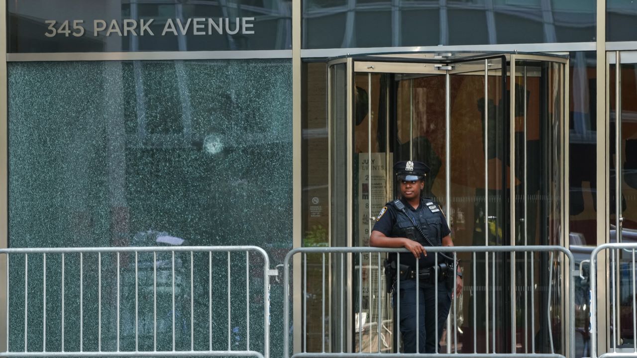 Barstool’s Dave Portnoy raises funds for NYPD Officer killed in Midtown shooting