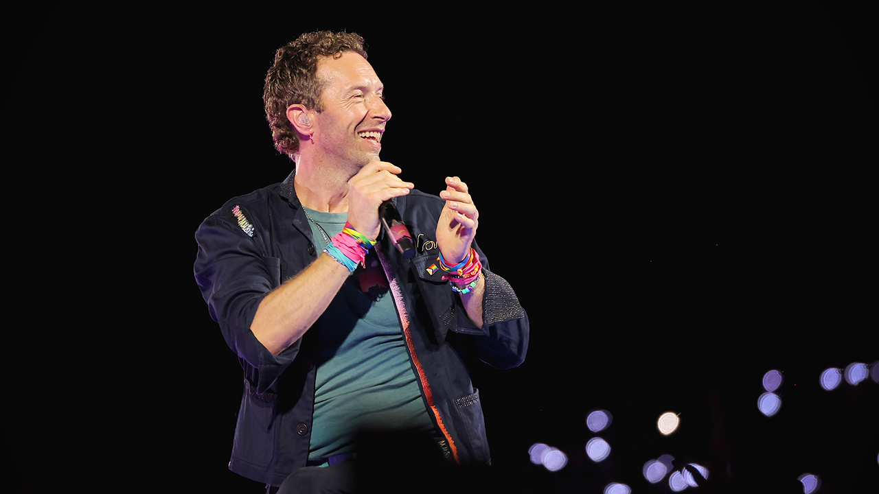 Kristin Cabot resigns from Astronomer following viral concert video | Fox  Business