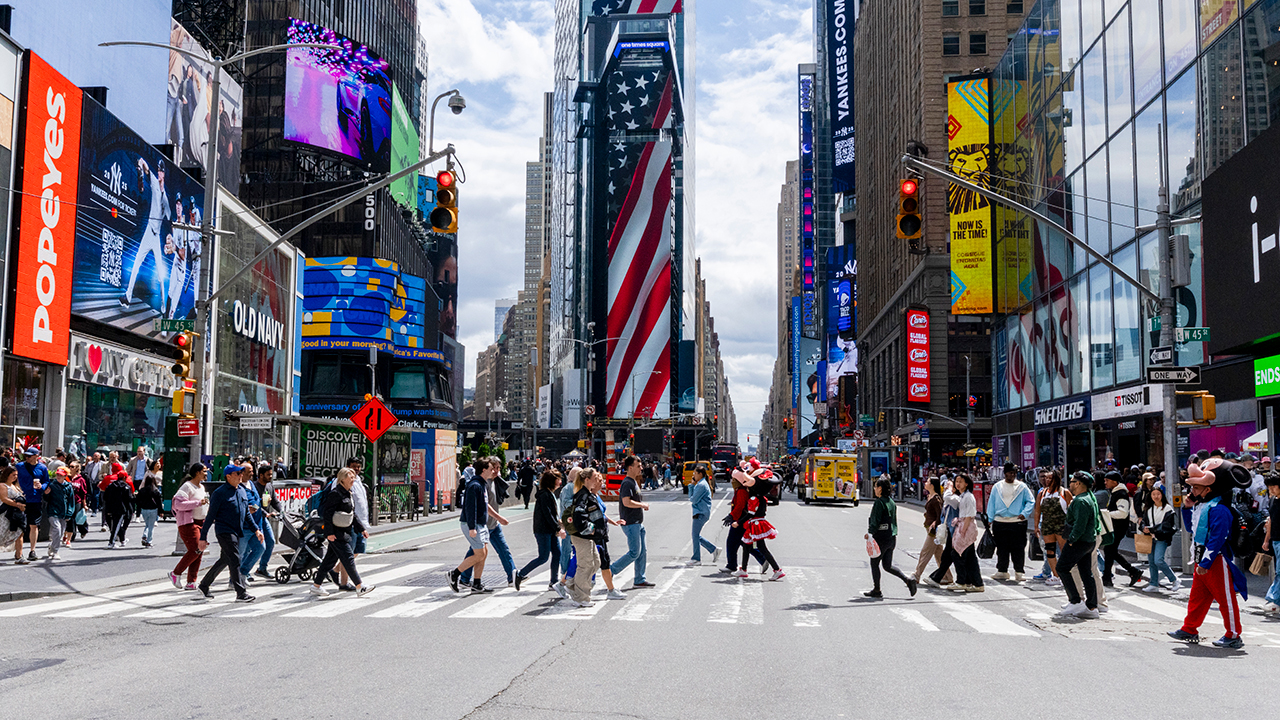 Billboard encourages New Yorkers to 'flee' Mamdani, move to this state instead