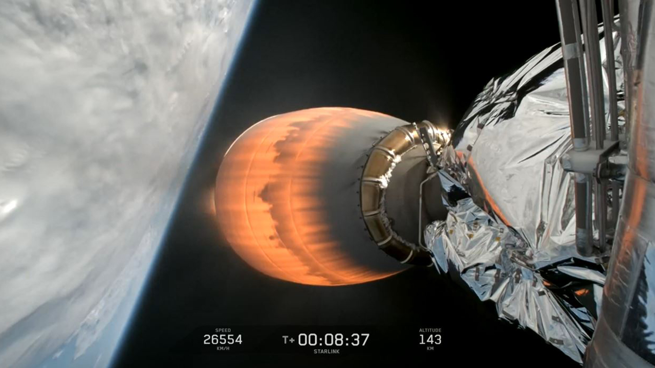 SpaceX Falcon 9 launches 28 Starlink V2 Mini satellites into orbit
