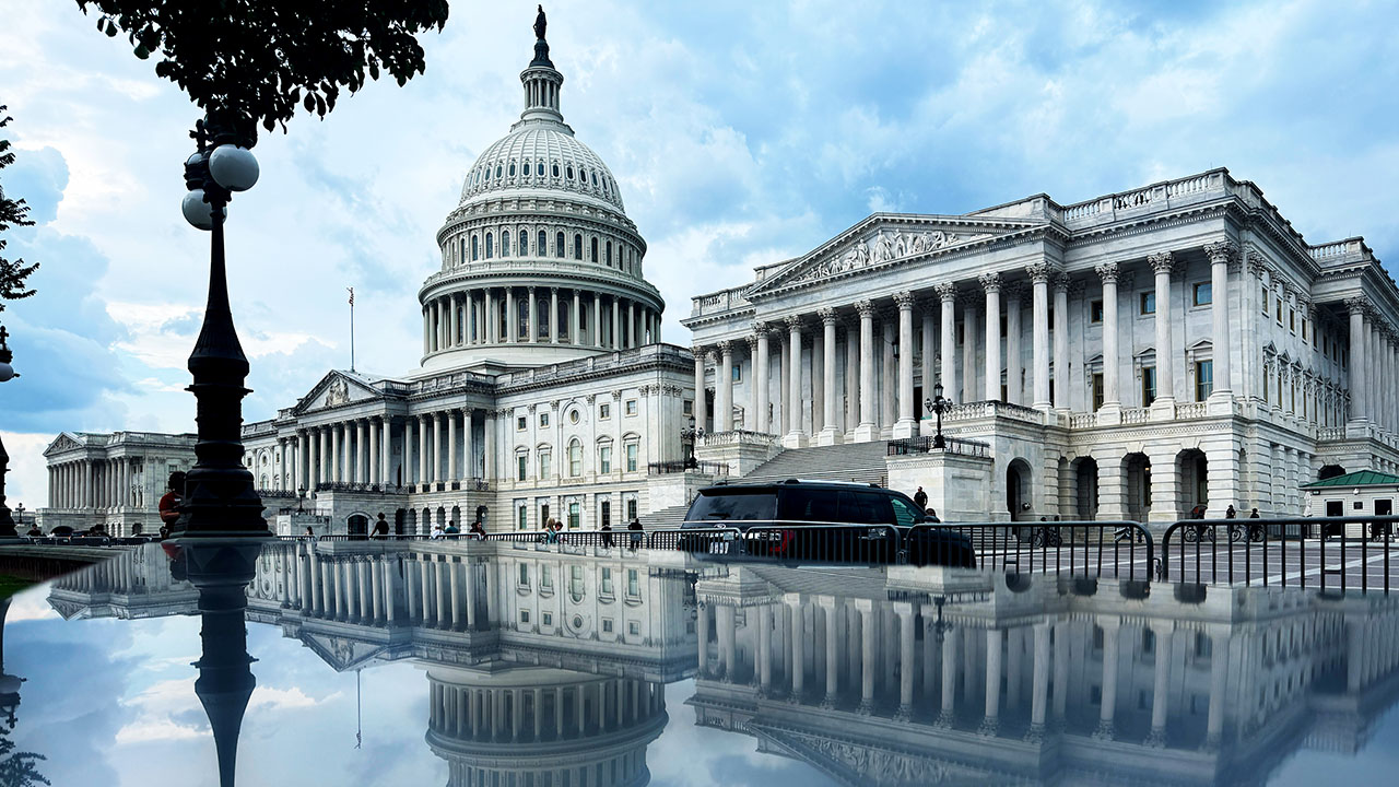 How much do government shutdowns cost American taxpayers?