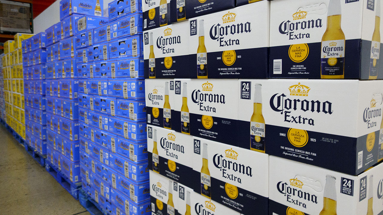 Beer demand weakens, Corona and Modelo seller says