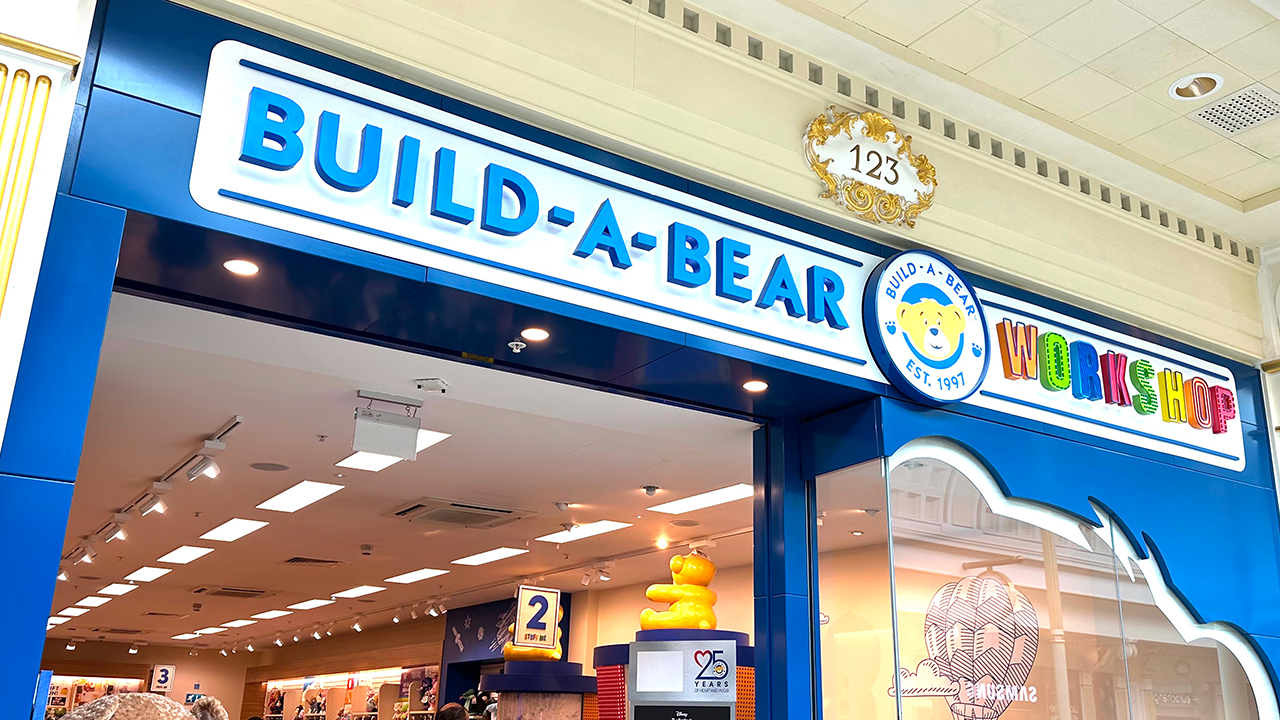 Seattle Build-A-Bear employee refuses to name toy Charlie Kirk for teen fan