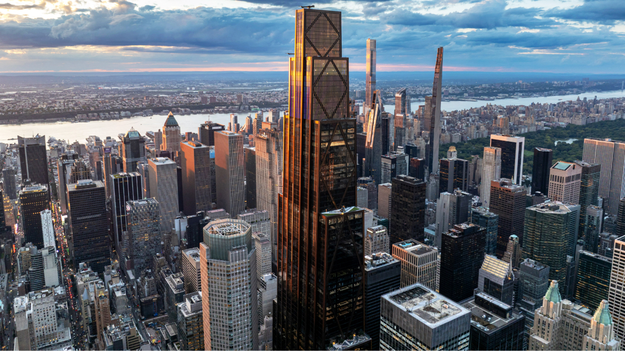 FOX Business correspondent Madison Alworth reports on the obstacles JPMorgan had to overcome to establish its $3 billion New York City headquarters on ‘The Big Money Show.’