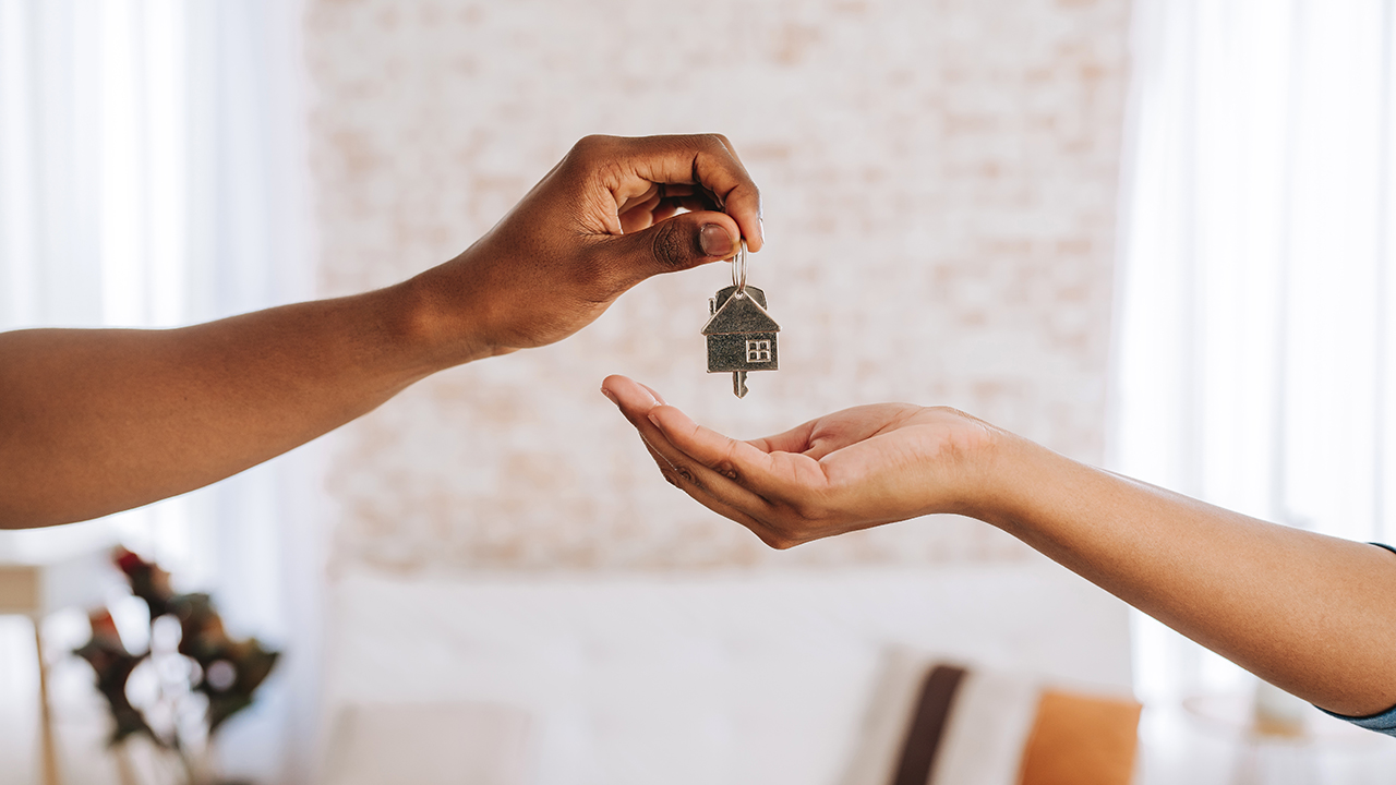 Nearly 1 in 5 American homes slash prices as buyers gain upper hand in shifting market