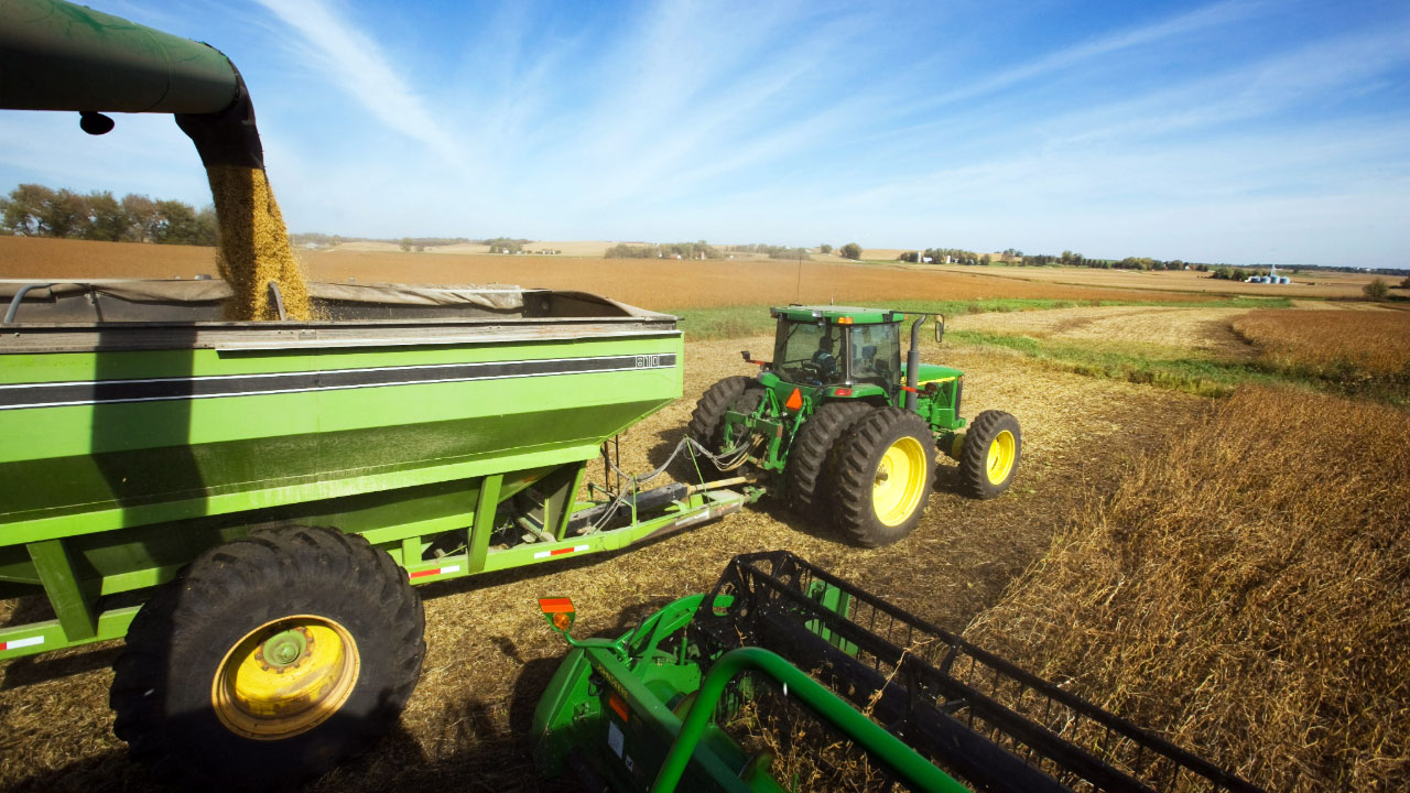 Trump calls on tractor companies to lower prices, plans to ease environmental restrictions on equipment makers