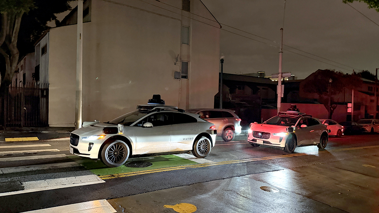 Tesla CEO Elon Musk criticizes Waymo autonomous vehicles after SF blackout  | Fox Business