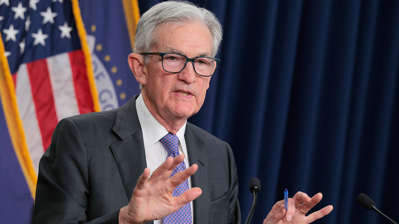 Global central bank leaders back Fed Chair Powell amid federal investigation