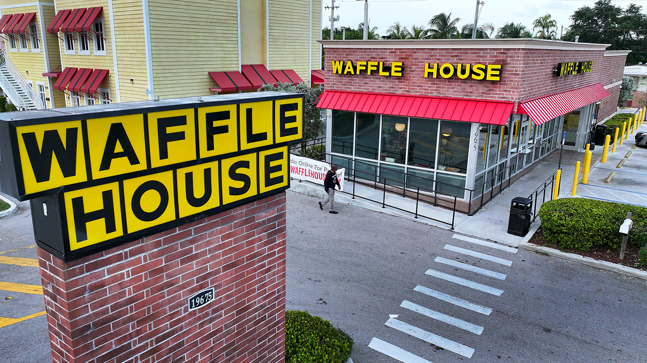 Waffle House brings back candlelit Valentine’s dinners as couples seek budget-friendly options