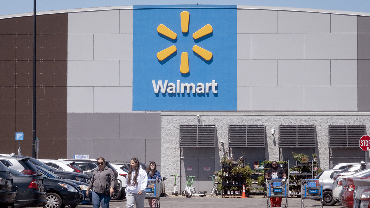 Walmart cutting or relocating about 1,000 corporate jobs