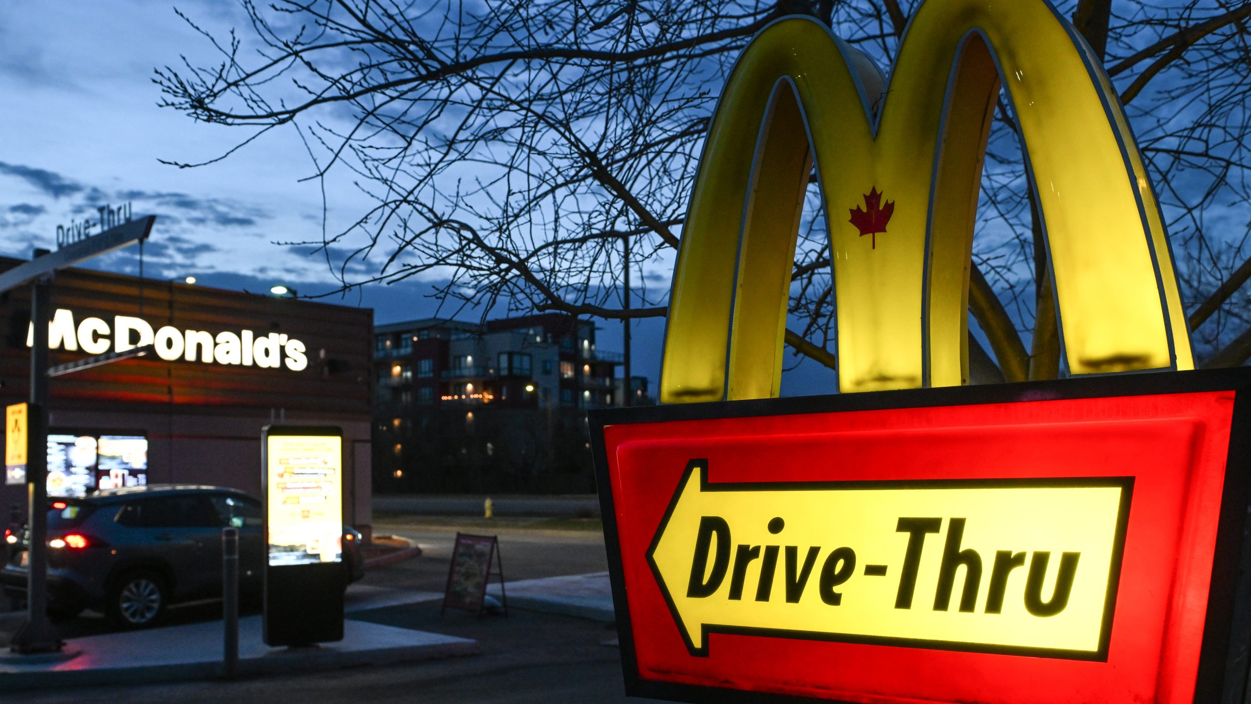McDonald's testing AI drive-thru order-taking system called ArchIQ at five locations across country