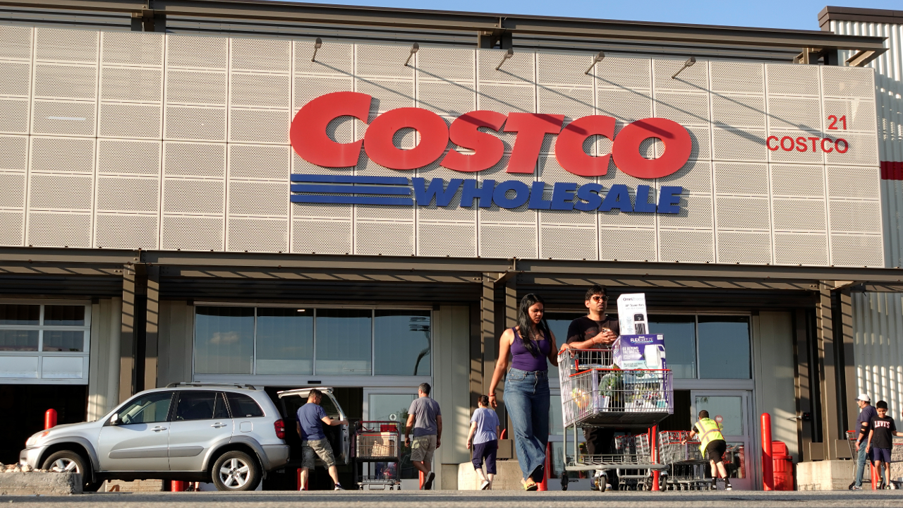 Costco receives $184M in tariff refunds, says most will go toward lower prices