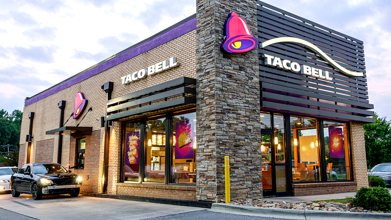 Taco Bell ramps up voice AI use across nearly 900 drive-thrus