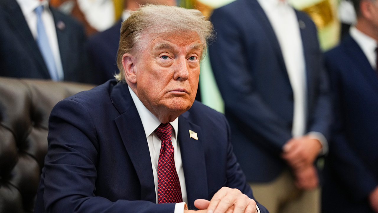 Trump weighs tighter AI controls but warns against falling behind China