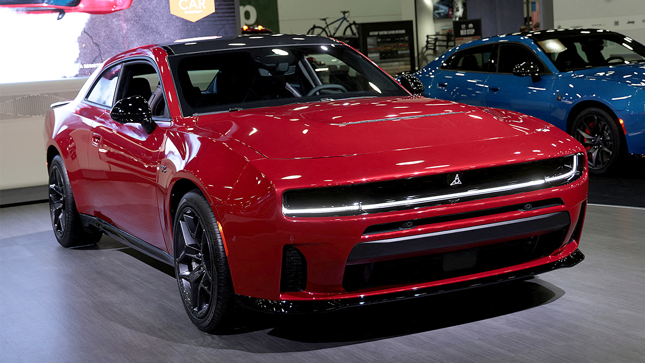 Nearly 1M Chrysler, Jeep, Dodge and Ram vehicles recalled over camera glitch