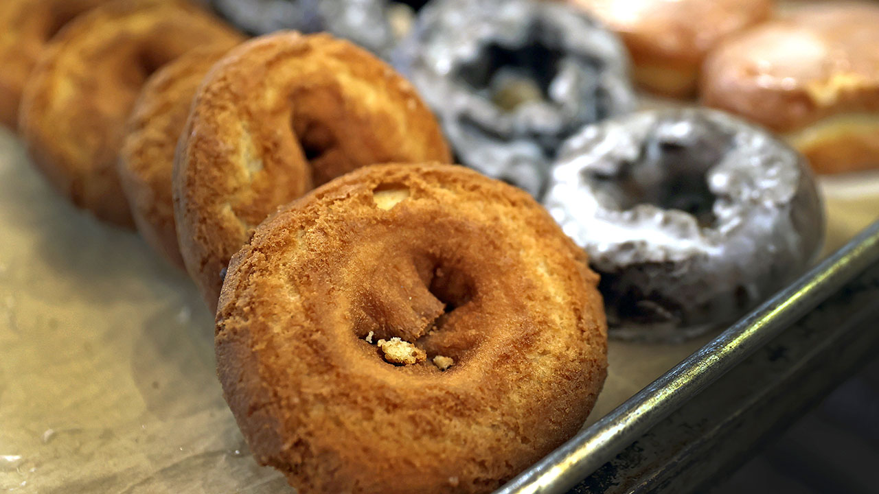 Better Bakehouse recalls chocolate-dipped donuts following allergic reaction, mislabeling issue