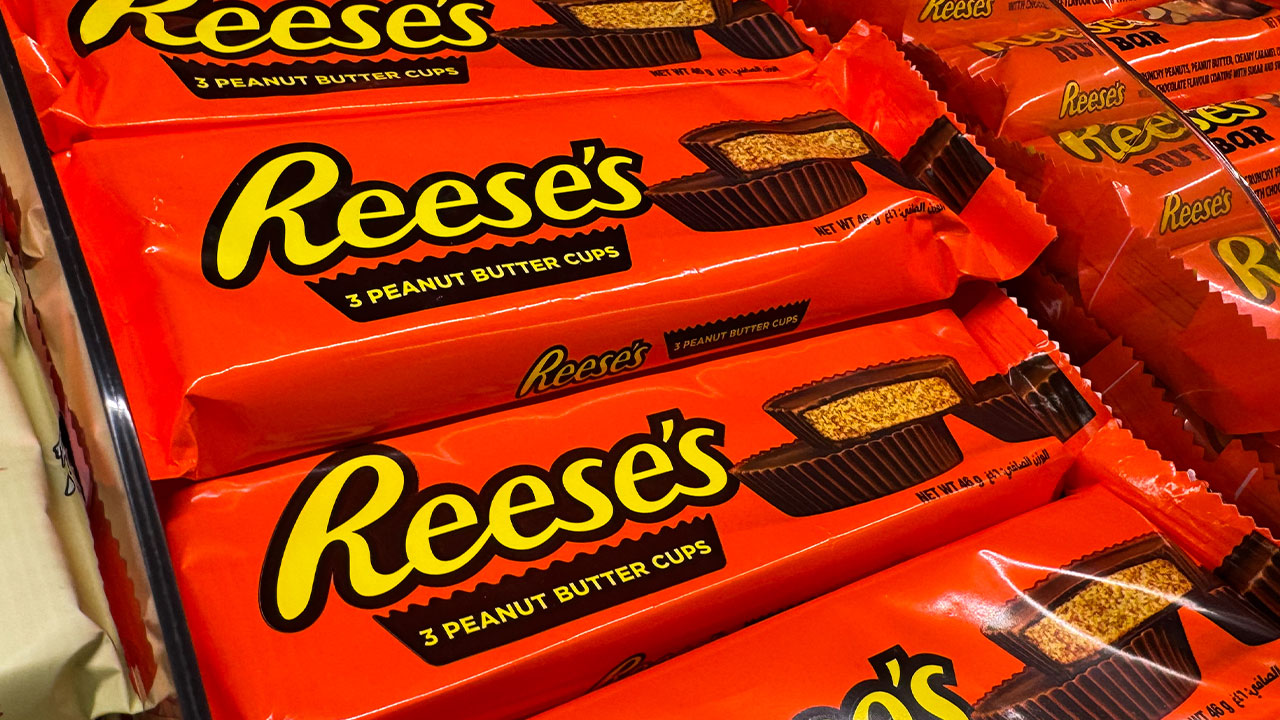 Popular Reese's, Almond Joy ice cream bars recalled over labeling error