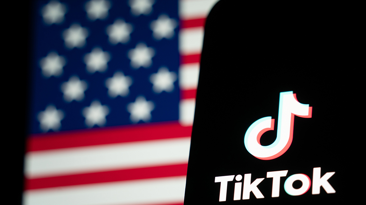 TikTok agrees to pay $400 million to settle Justice Department children's privacy case