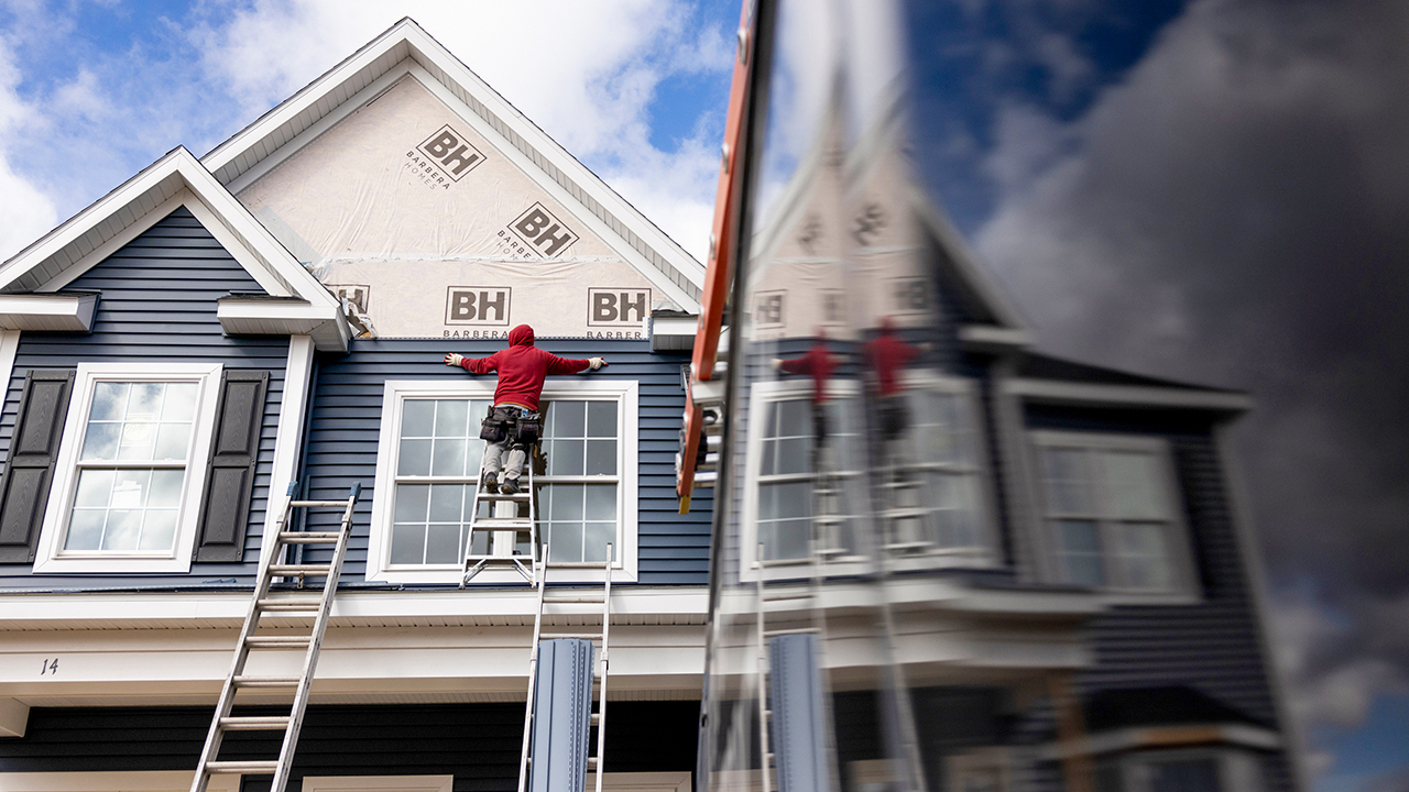 The housing game is 'rigged': Real estate star exposes the hidden traps locking up buyers past 7% rates